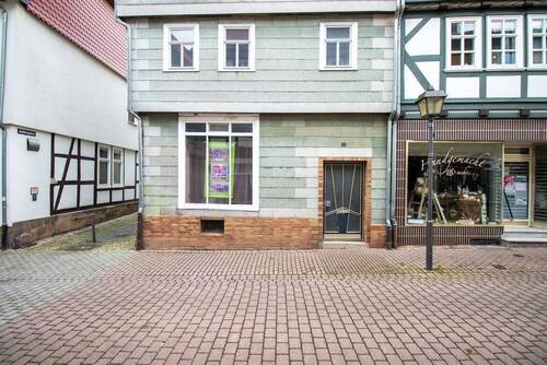 Ladengeschäft - 6 Zimmer Reihenendhaus in Hessisch Lichtenau