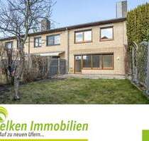Stuhr-Varrel: Reihenmittelhaus mit Garten und Garage
