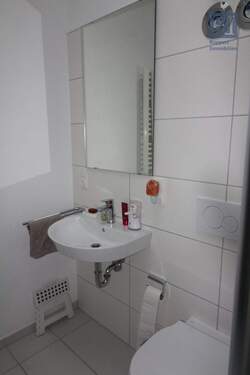 Badezimmer vorne - 