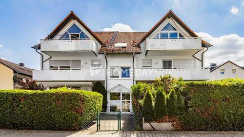 Außenansicht 1 - Charmante Etagenwohnung mit zusätzlichem Spitzboden - Ruhige Lage in Maintal