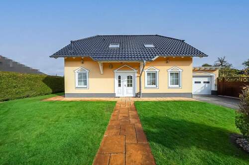 Hausansicht - 5 Zimmer Einfamilienhaus in Dallgow-Döberitz