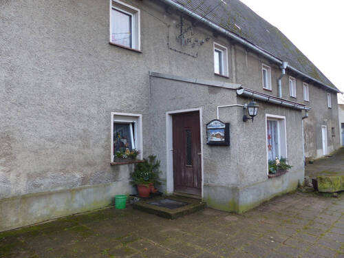 Eingangsbereich Kneipe / Hauptwohnung - Selbstversorgerhof mit großen Grundstück in der Gemeinde Wermsdorf zu verkaufen