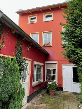 Rückseite - 7 Zimmer Mehrfamilienhaus, Wohnhaus in Barth