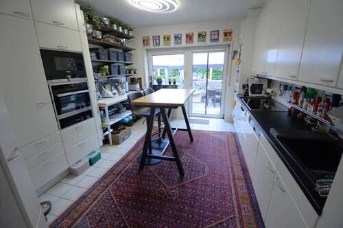 Küche - 7 Zimmer Einfamilienhaus zum Kaufen in Schalkholz