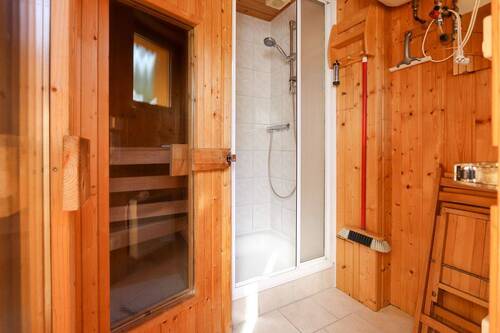 Sauna mit Dusche - 