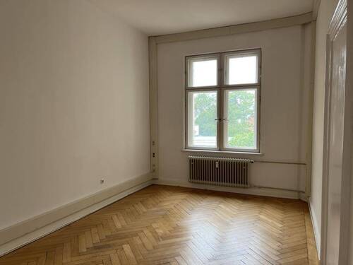 Raum 9 - Büro - 