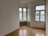 Raum 2 - Erkerbüro - 