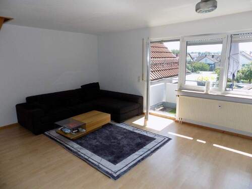 014 Wohnzimmer.jpg - Maisonette-Wohnung mit Süd Balkon und Aussicht auf die Alb