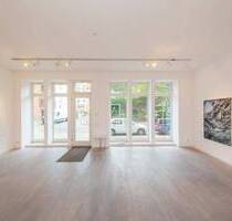 Wohnung und Laden mit großem Schaufenster am Koppenplatz - Berlin Mitte