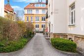 Zufahrt - 2 Zimmer Etagenwohnung in Dresden