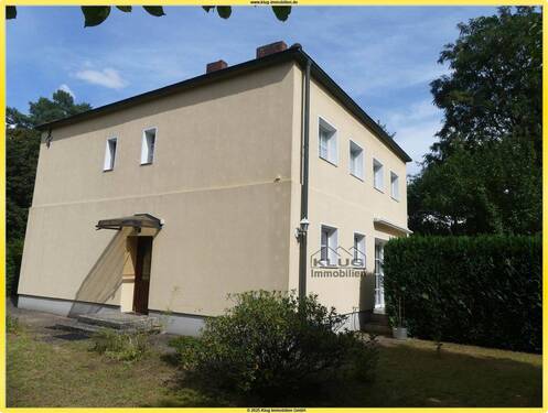 Bild Hausansicht mit Garten un - Frohnau! Ca. 662 m² hinteres Sonnengrundstück mit wohnlich ausgebautem ehemaligen Kutscherhaus