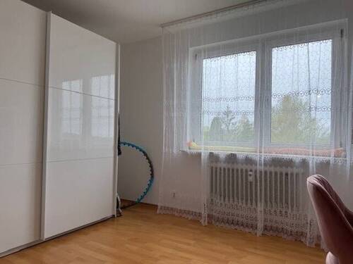 Bild 3 - 4 Zimmer Etagenwohnung in Schramberg