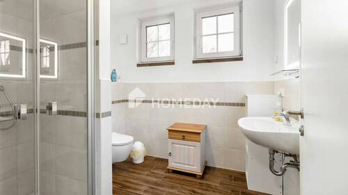 1. OG Badezimmer 1 - 