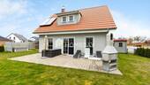 Terrasse 1 - Neuwertiges Ferienimmobilie auf Rügen mit Südterrasse, Sauna, Whirlpool und Ostseenähe