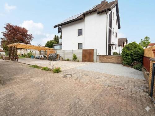 Stellplatz - 5 Zimmer Einfamilienhaus in Böhl-Iggelheim