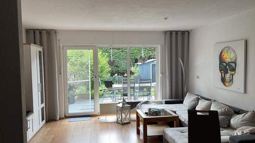 Wohnzimmer - 6 Zimmer Mehrfamilienhaus, Wohnhaus zum Kaufen in Duisburg