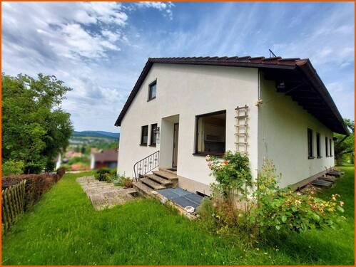 Wohnhaus - Schönes Zweifamilienhaus in begehrter Siedlungslage von Viechtach