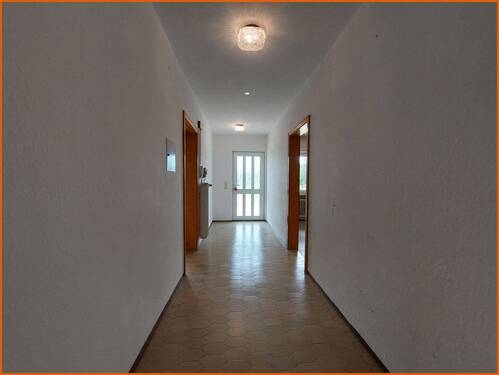 Flur Wohnung UG - 