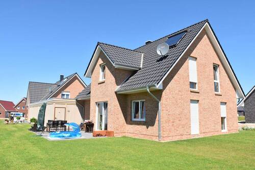 2.jpg - Landhaus mit Kapitänsgiebel in Schortens