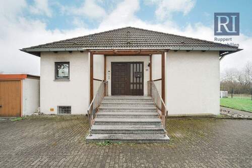 Ansicht - 5 Zimmer Einfamilienhaus zum Kaufen in Kitzingen