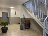 Hausflur - Etagenwohnung mit 98,30 m&sup2; in Nennhausen zur Miete