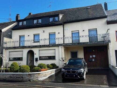 Straßenansicht - 1 Zimmer Mehrfamilienhaus, Wohnhaus zum Kaufen in Wintrich