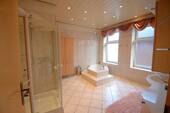 Wohnung - Badezimmer - 