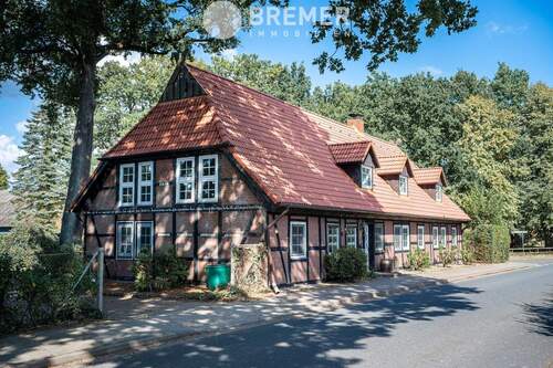 Straßenansicht, Süd-West-Ansicht - 6 Zimmer Einfamilienhaus zum Kaufen in Hanstedt