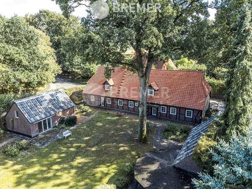 Luftansicht - 6 Zimmer Einfamilienhaus in Hanstedt