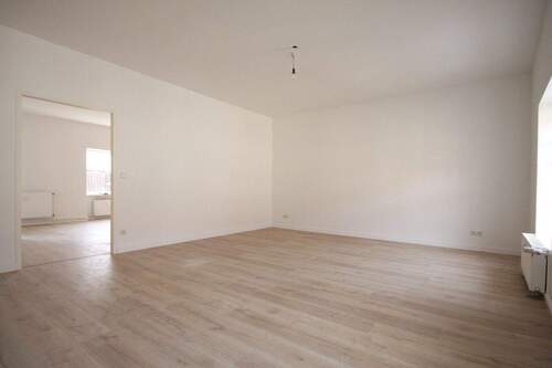 Zimmer - Erstbezug nach Sanierung! Sehr schöne 2-Zimmer-Wohnung in bester Citylage von Nauen