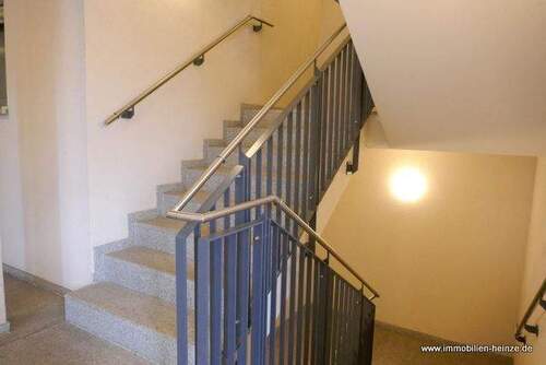 gepflegtes Treppenhaus - 