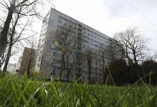 Titelbild - 2-RWE im Zentrum - 390,00&nbsp;EUR Kaltmiete, ca.&nbsp; 47,70&nbsp;m&sup2;&nbsp;Wohnfl&auml;che