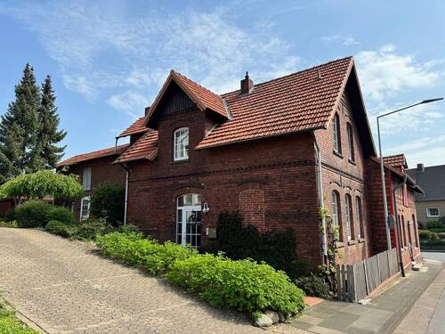 Bild 2 - 8 Zimmer Einfamilienhaus zum Kaufen in Porta Westfalica / Nammen