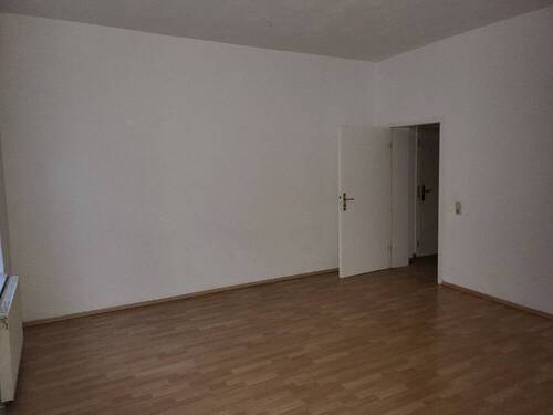 Wohnzimmer.jpg - 2 Zimmer Etagenwohnung zur Miete in Erfurt