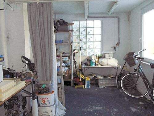 Abstellfläche Garage.JPG - 