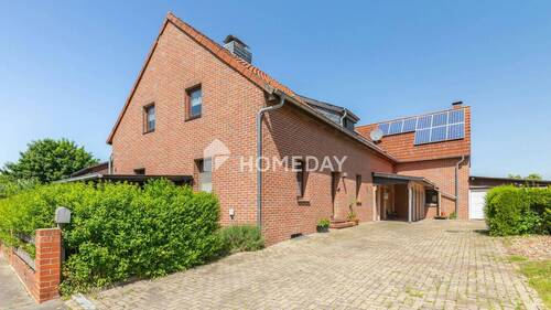 Außenansicht 1 - Ein Ort zum Ankommen - Großzügiges Familiendomizil mit Einliegerwohnung, Pool und Traumgrundstück
