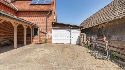 Garage - 