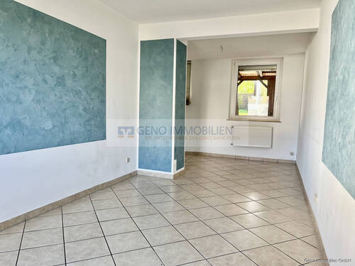 Wohnzimmer - 4 Zimmer Doppelhaushälfte zum Kaufen in Essen / Schonnebeck
