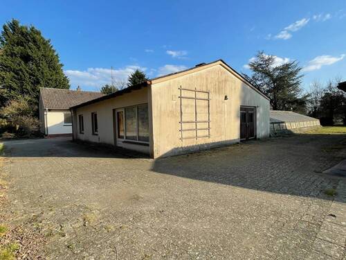 Wirtschaftsgebäude aus Nordwest - 