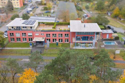 Luftaufnahme - 2 Zimmer Einfamilienhaus zum Kaufen in Hennigsdorf