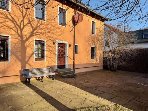 Eingang - Einfamilienhaus mit 170,00 m&sup2; in Dresden zum Kaufen