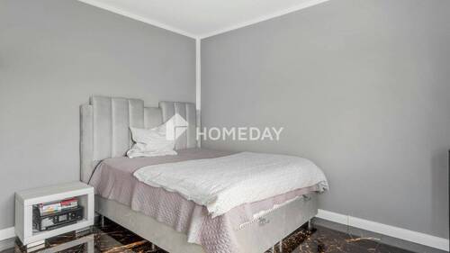 1. OG Schlafzimmer 1 1 - 