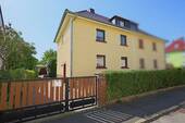 Hausansicht - Charmante DHH mit vielen Gestaltungsmöglichkeiten in Naunhof