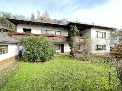 Bild 3 - 8 Zimmer Mehrfamilienhaus, Wohnhaus in Dillenburg / Eibach