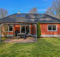 Wohnen im Grünen: Großer Bungalow mit hochwertiger Ausstattung auf sonnigem Südgarten direkt am Waldrand - Schönwalde-Glien Schönwalde-Siedlung