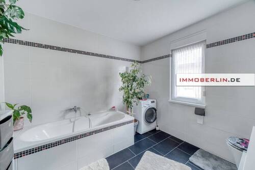 4 - Einfamilienhaus mit 160,00 m&sup2; in Berlin zum Kaufen