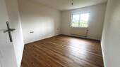 Schlafzimmer mit neuem Vinly Boden - 