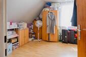 Schlafzimmer Altbau OG - 