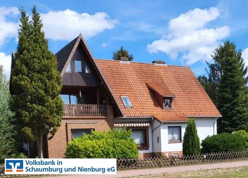 AnsichtHaus - Großzügiges Ein- bis Zweifamilienhaus in Rodewald mit Traumgrundstück