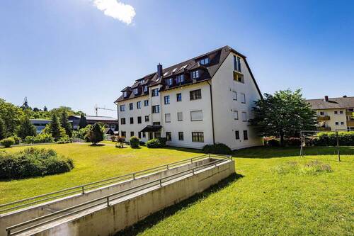 Bild 2 - 4 Zimmer Etagenwohnung zum Kaufen in Allensbach